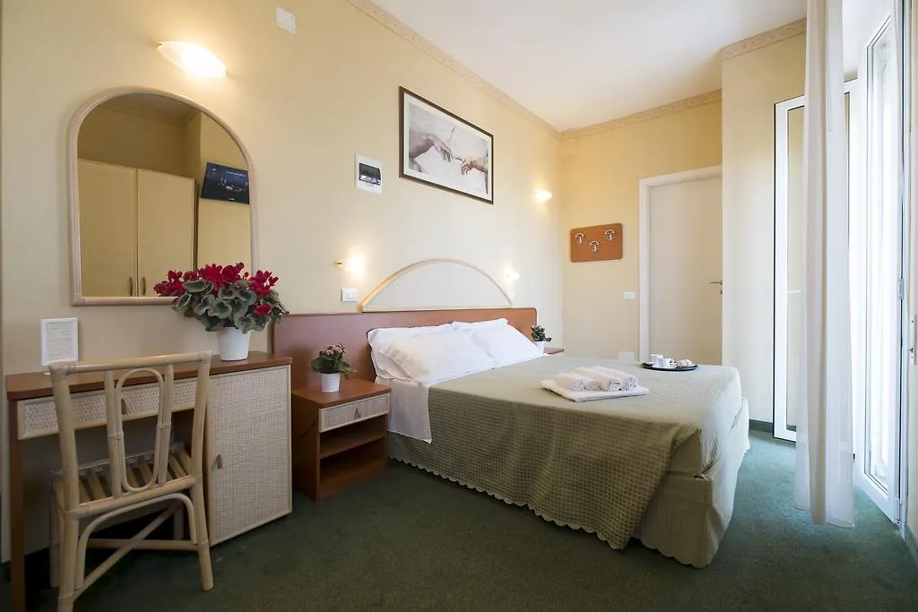 Hotel Crosal Rímini