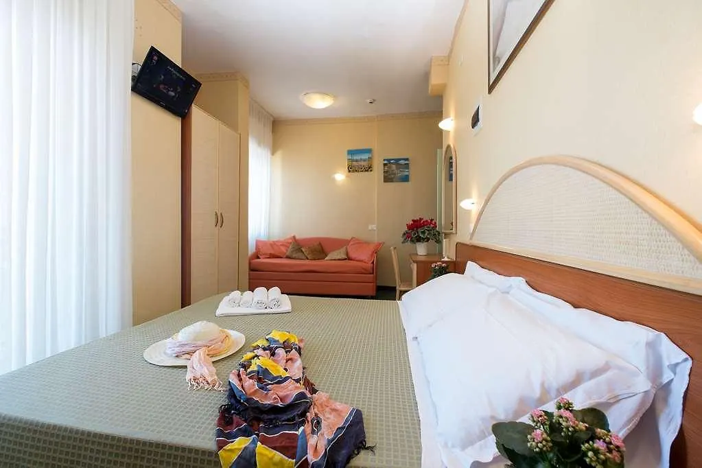 Hotel Crosal Rímini